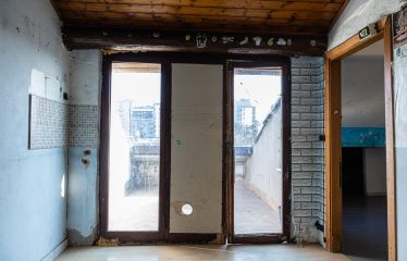 Four-Room Apartment via Don Giovanni Grioli 30, Milan