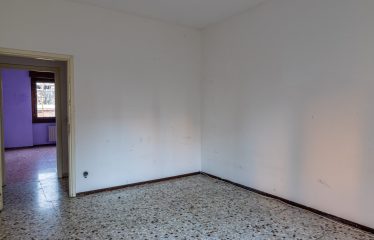 FOUR-ROOM APARTMENT, Via Giuseppe Di Vittorio 67, San Donato Milanese