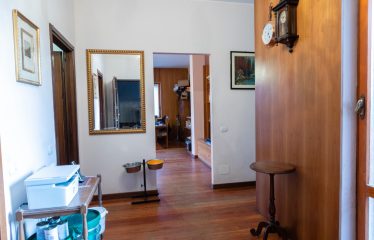 Villa bifamiliare, buono stato, 450 m², Gratosoglio, Milano