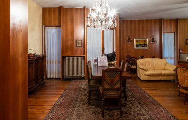 SEMI-DETACHED VILLA ON 3 FLOORS – 450m2