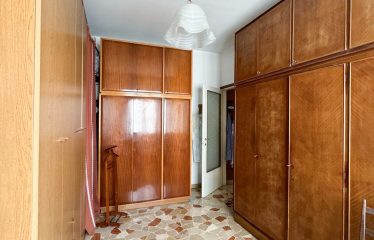 VENDITA: AMPIO QUADRILOCALE CON 3 BALCONI, VIA GIAMBELLINO 128, MILANO