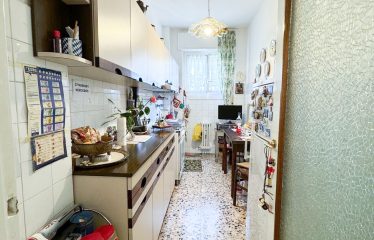 VENDITA: AMPIO QUADRILOCALE CON 3 BALCONI, VIA GIAMBELLINO 128, MILANO