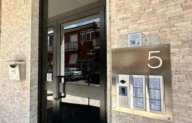 VENDITA – Bilocale via Cesare Beccaria 5, Centro, Limbiate
