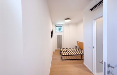IN VENDITA: Bilocale in via Sant’Abbondio, 13