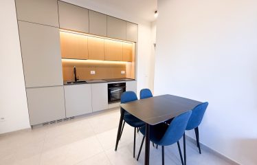 IN VENDITA: Bilocale in via Sant’Abbondio, 13